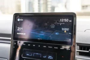 شاشة هيونداي ستاريا 2023