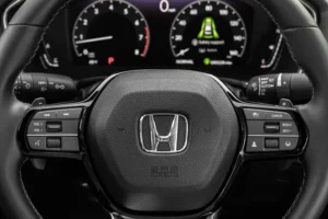 عجلة قيادة هوندا سيفيك 2023