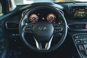عجلة قيادة هيونداي سانتا في 2023