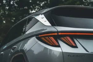 مصابيح هيونداي توسان 2023 الخلفية