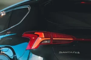مصابيح هيونداي سانتا في 2023 الخلفية