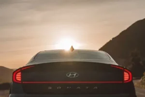 مصابيح هيونداي سوناتا 2023 الخلفية