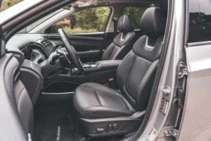 مقاعد هيونداي توسان 2023 الأمامية