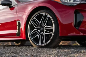 عجلة كيا ستينجر 2023