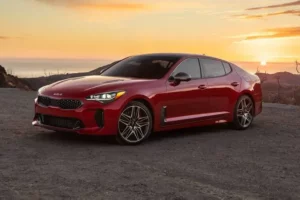 كيا ستينجر 2023