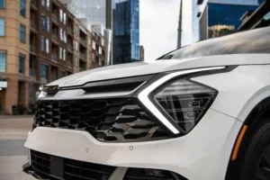 مصابيح كيا سبورتاج 2023 الأمامية