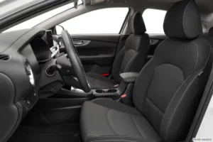 مقاعد كيا سيراتو 2023 الأمامية