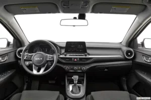 مقصورة كيا سيراتو 2023