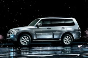 جانب ميتسوبيشي باجيرو 2023