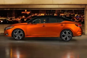 جانب نيسان سنترا 2023