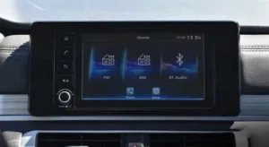 شاشة ميتسوبيشي اكسباندر 2023