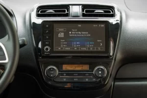 شاشة ميتسوبيشي ميراج 2023