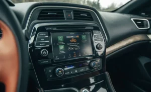 شاشة نيسان ماكسيما 2023