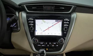 شاشة نيسان مورانو 2023