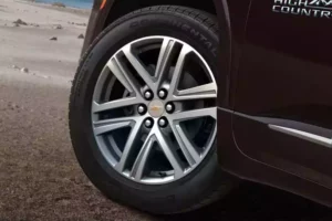 عجلة شيفروليه ترافيرس 2023