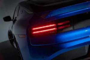 مصابيح نيسان Z 2023 الخلفية