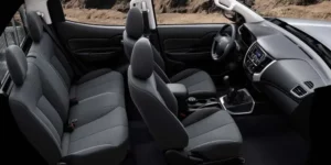 مقاعد ميتسوبيشي L200 2023