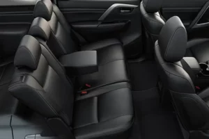 مقاعد ميتسوبيشي مونتيرو سبورت 2023