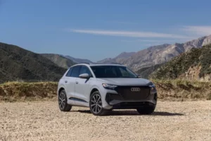 أودي Q4 E ترون 2023