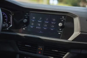 شاشة فولكس فاجن جيتا 2023