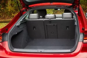 صندوق تحميل فولكس فاجن أرتيون 2023