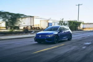 فولكس فاجن جولف R 2023