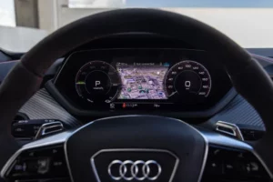 قمرة قيادة أودي E ترون جي تي 2023