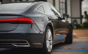 مصابيح أودي A7 2023 الخلفية