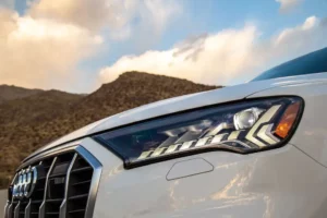 مصابيح أودي Q7 2023 الأمامية