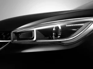 مصابيح شيري أريزو 5 2023 الأمامية