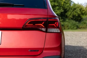 مصابيح فولكس فاجن تاوس 2023 الخلفية