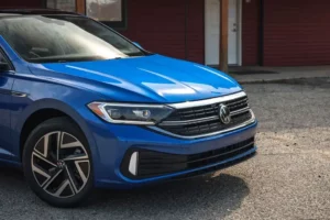 مصابيح فولكس فاجن جيتا 2023 الأمامية