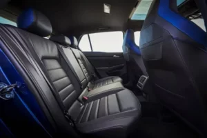 مقاعد فولكس فاجن جولف R 2023 الخلفية