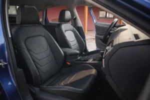 مقاعد فولكس فاجن جيتا 2023 الأمامية