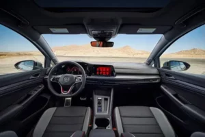 مقصورة فولكس فاجن جولف GTI 2023