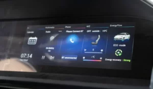 شاشة دونج فينج E70 برو 2023