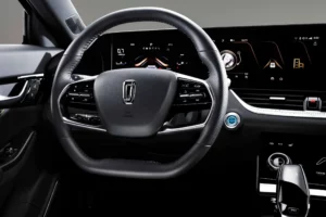 عجلة قيادة بيستون B70S 2023