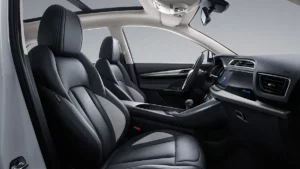 مقاعد دونج فينج AX7 2023 الأمامية