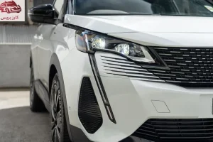 مصابيح بيجو 3008 2023 الأمامية