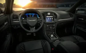 مقصورة كرايسلر 300 2023