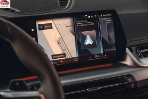 شاشة بي إم دبليو X1 2023