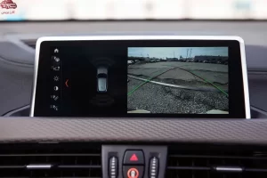 شاشة بي إم دبليو X2 2023