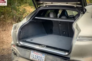 صندوق أستون مارتن DBX 2023