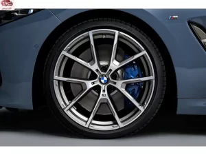 عجلة بي إم دبليو الفئة الثامنة 2023