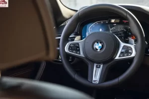 عجلة قيادة بي إم دبليو الفئة الخامسة 2023