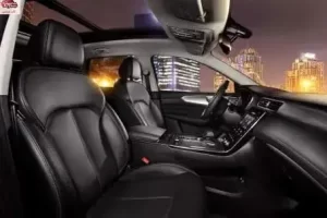 مقاعد إم جي RX5 2023 الأمامية