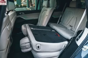 طي مقاعد بي إم دبليو X7 2023