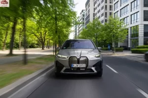 مقدمة بي إم دبليو IX 2023