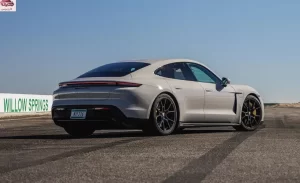 خلفية بورش تايكان 2023