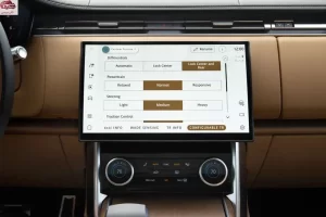 شاشة لاند روفر رينج روفر 2023